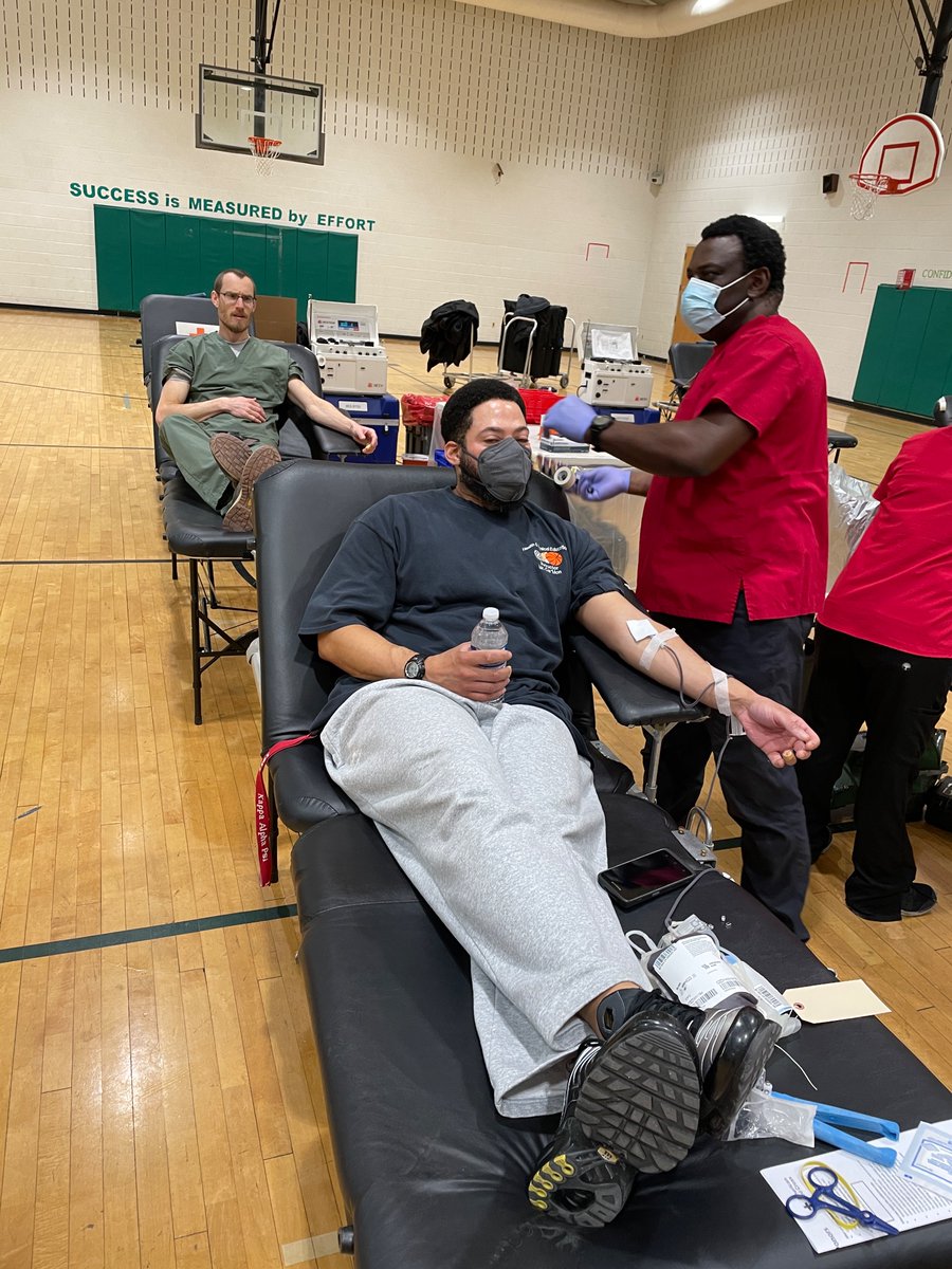 JFKAcademies's tweet image. Academy Teachers supporting the Health Professions Red Cross Blood Drive this morning 🩸 Come out to the small gym and donate today!