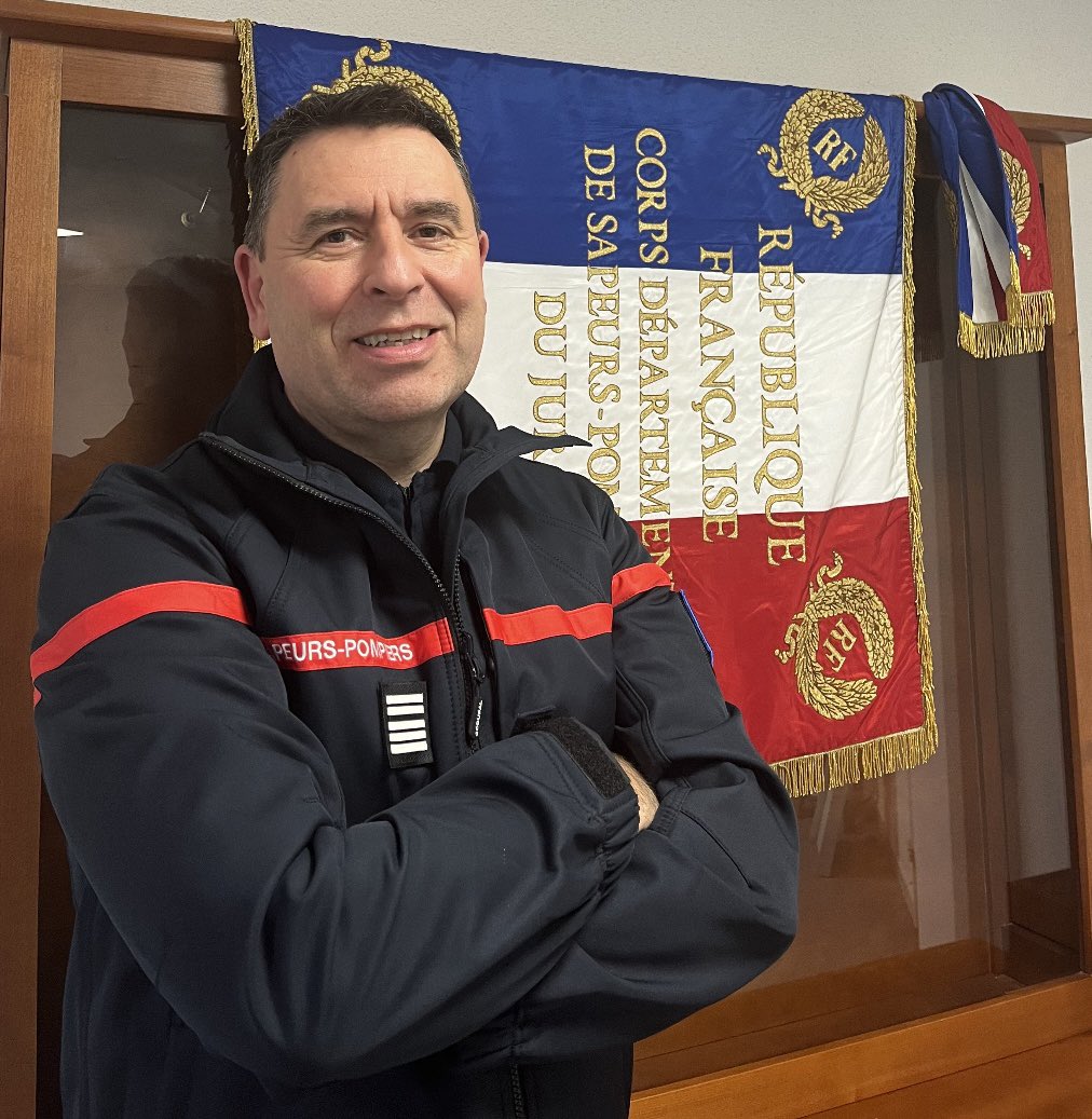 Le Colonel Philippe OLIVIER a pris ses fonctions de Directeur Départemental - Chef de Corps des sapeurs-pompiers du Jura début février. Il a exercé le poste de Directeur Départemental Adjoint au SDIS des Ardennes (08) et a assuré l’intérim de DDSIS dans le même département. 🚒