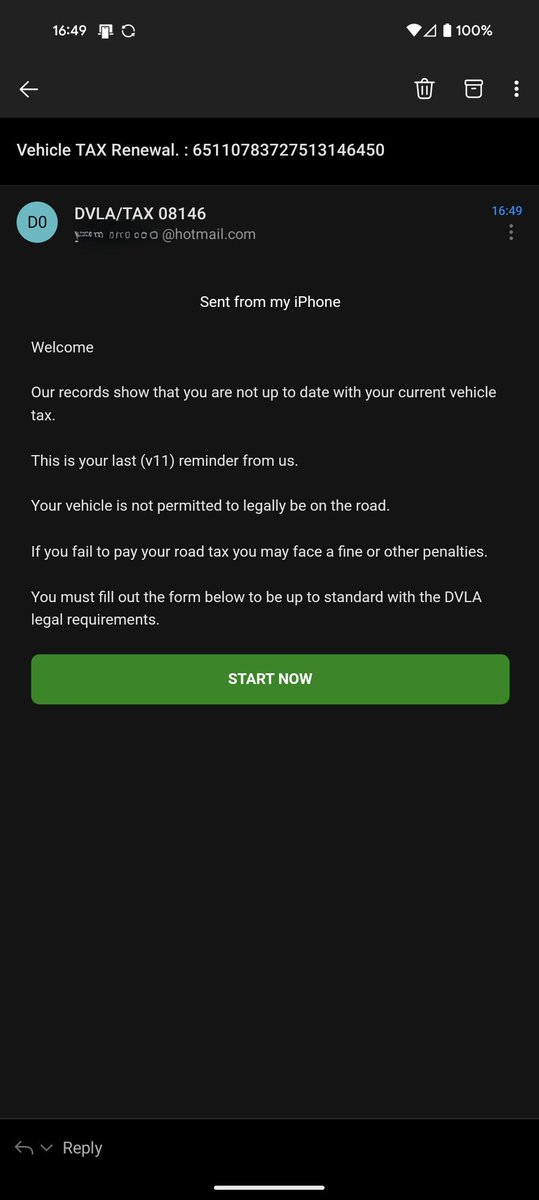 ItsNotRightNow's tweet photo. When the scammer is too stupid to remove the iPhone default signature 🤦‍♂️ https://t.co/4j26zsaQR9