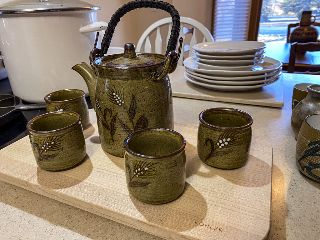 AaronSiepierski's tweet image. Discover the joy of cooking with our Holland Estate Sale's fantastic kitchen appliances and items! 

📍Holland, MI, 49424 USA
📅 February 23 - 25, 2024
⏰ 10:00 am - 4:00 pm

Let's unleash your inner chef! 🍳🔥 

#kitchenitems #appliances #holland #hollandsale #detroit