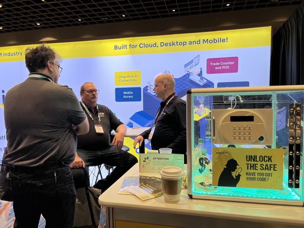 GenetiQSoftware's tweet photo. We had a fantastic time at the LBM Advantage Annual Buying Show as Platinum Sponsors and vendor members! Congratulations to our winners who managed to unlock the safe! ππ #2024AnnualBuyingShow #IntactiQ https://t.co/pBNvcNxrCO