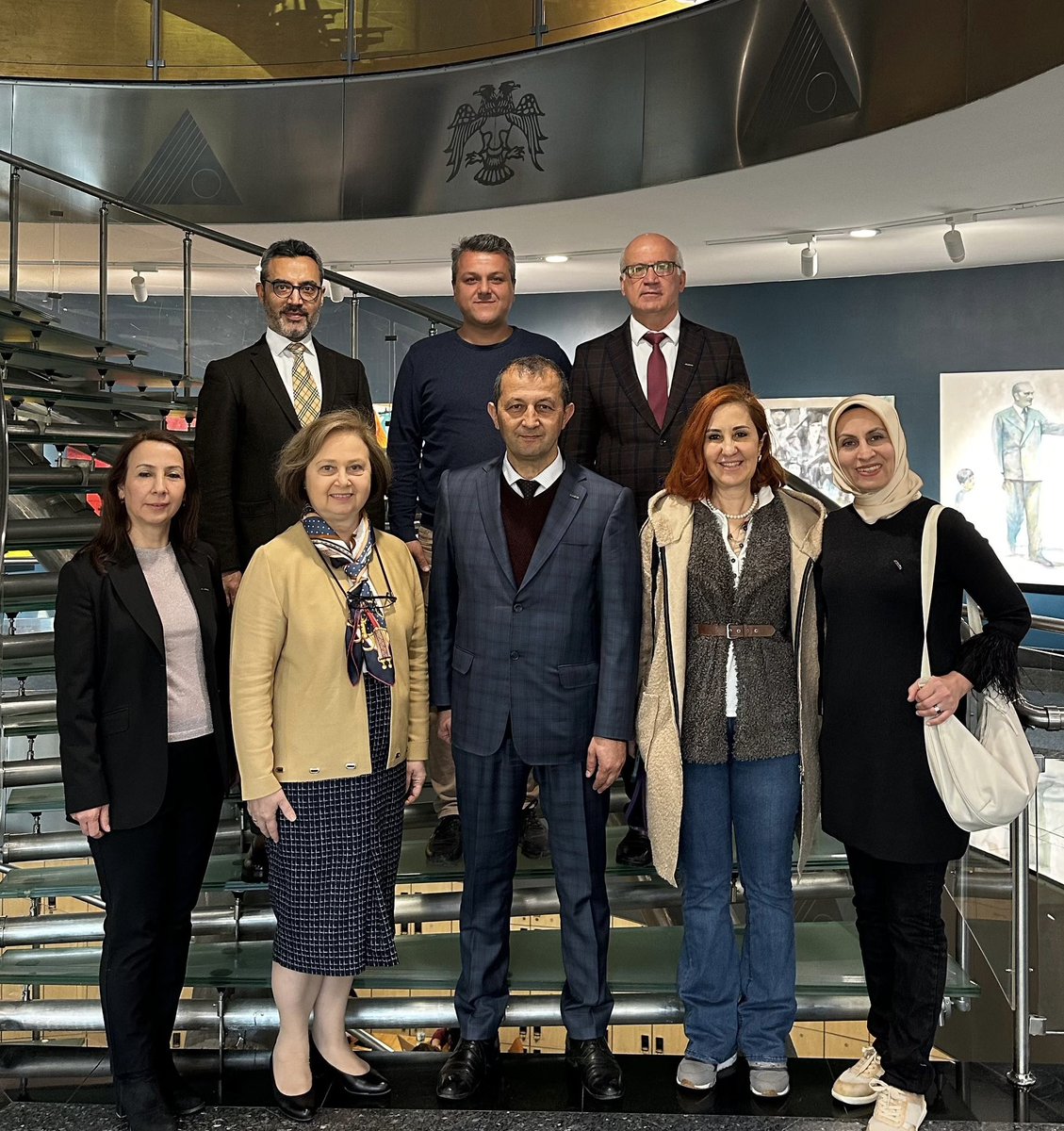 #Gastronomi ve #MutfakSanatları Bölümümüz, Tarım &amp; Orman Bakanlığı Meyvecilik Araştırma Enstitüsü Müdürlüğü işbirliğiyle bahar dönemi derslerine hazırlanıyor. Temsilcilerin Rektörümüz Prof. Dr. Canan Aykut Bingöl’ü ziyaretinde, #sürdürülebilirtarım konuları ele alındı. 🌿👩‍🍳