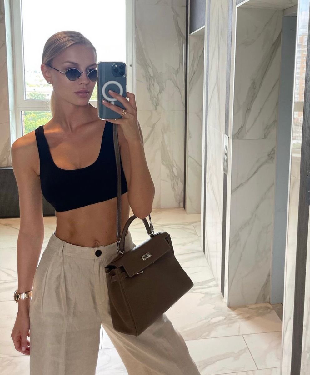 modernlilithh's tweet image. 