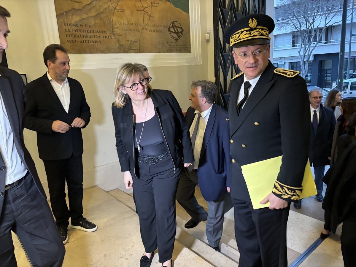 Gometmedia's tweet photo. [Direct] La ministre de l’enseignement supérieur @Sy_Retailleau arrive à la @CisamInnovation de #Marseille au milieu d’une visite de 48h dans la @AMPMetropole en compagnie du président d’ @univamu Eric Berton https://t.co/uxExylDFOu