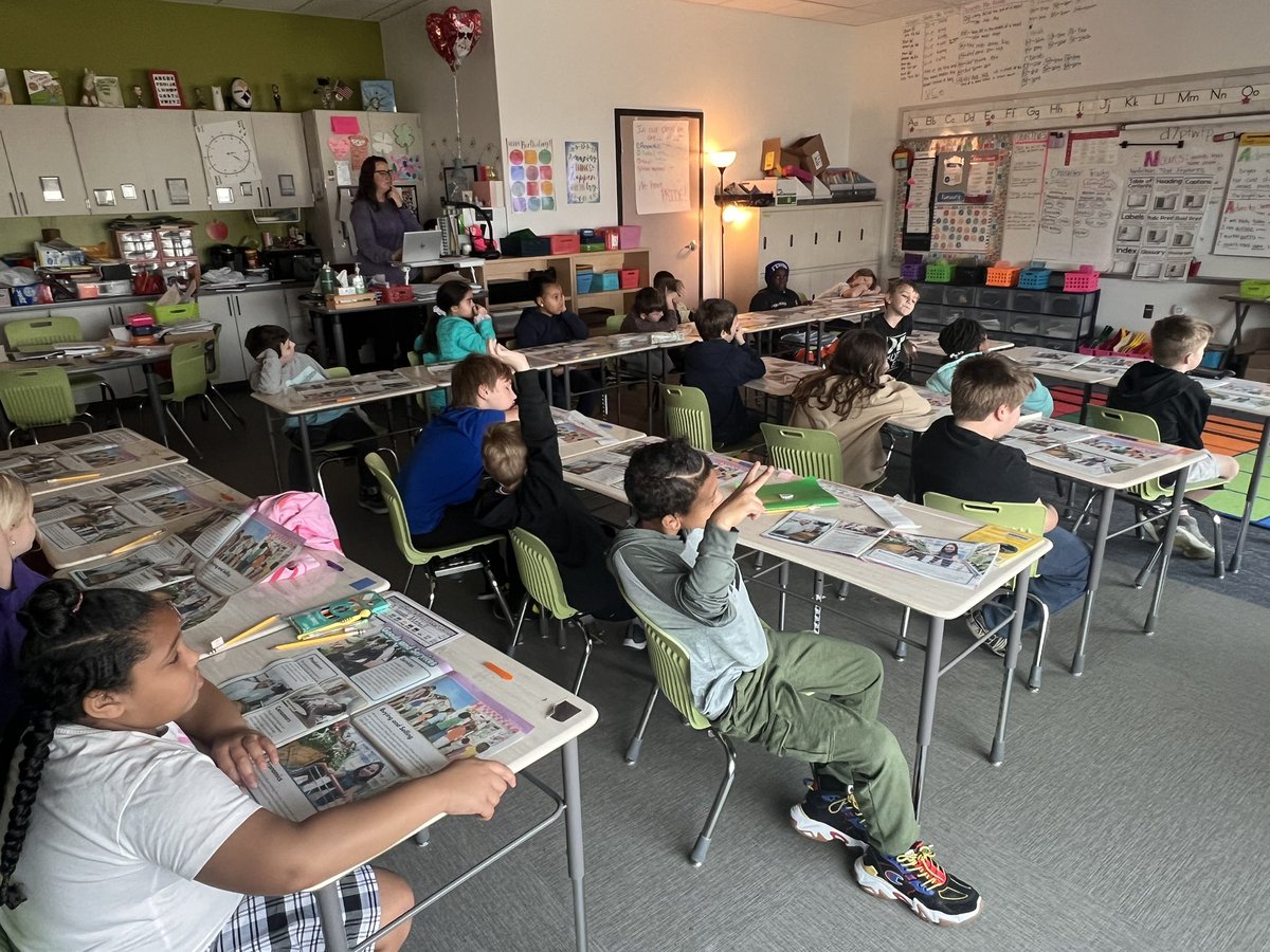 Students are fully engaged and focused on their learning on this terrific Thursday! <a href="/officialSPS/">Springfield Public Schools</a>