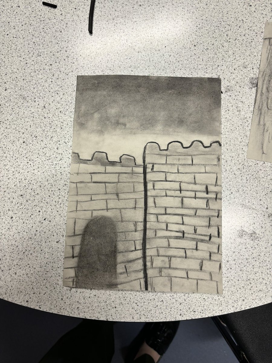 missframe99's tweet photo. Primary 6 created some amazing charcoal art work today!
We have been looking at the architecture of Scottish Castles in relation to their current topic: Mary Queen of Scots🏴󠁧󠁢󠁳󠁣󠁴󠁿🏰 https://t.co/udMB28UUkH