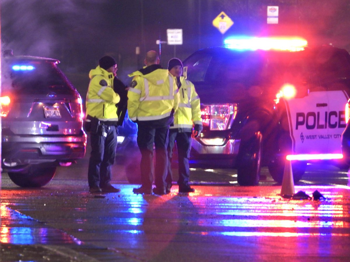SLCScanner's tweet photo. #DoubleFatal #WVC 2 dead in Mountain View Corridor Highway crash https://t.co/d94AqyR4Mz via @GephardtDaily https://t.co/sRb11Hchtq