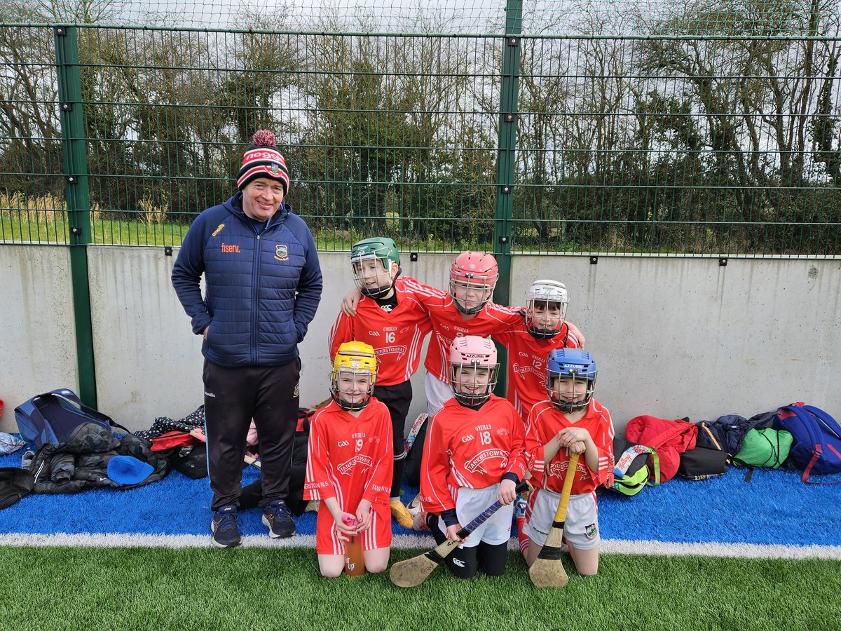 DenisOMa2's tweet photo. A great day of hurling @cashel_cs. Thanks to all the primary schools who participated. The TY referee's  and also the tea &amp; coffee supplied by TY students much appreciated 👏 by everyone there @daveybyrne8 @tippgamesdev https://t.co/fcYQ2Nl39C