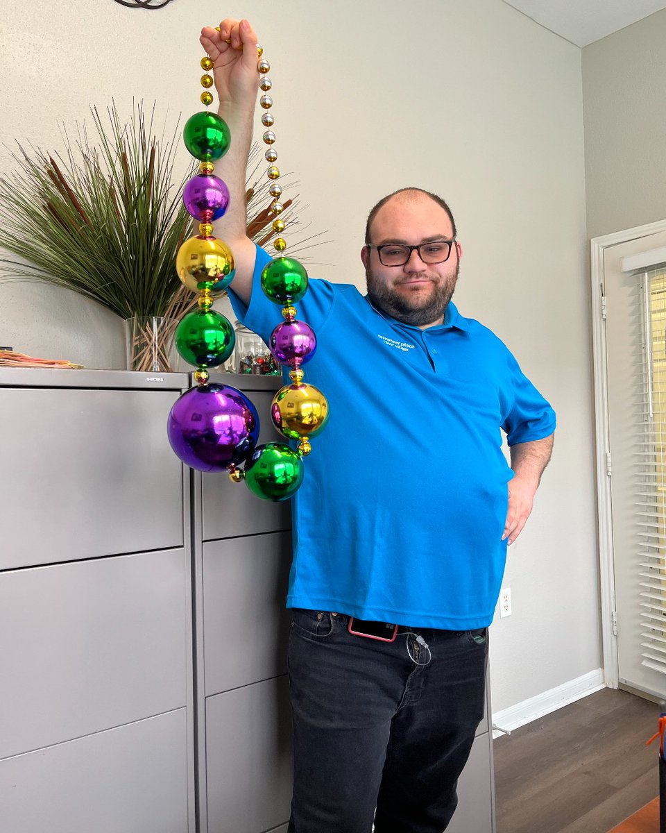 PrivateerPlace's tweet photo. 🎭 Mardi Gras may be over, but the good times are still rolling at Privateer Place! 🎉 Stop by our leasing office today for a tour and join the fun! 🏡

#PrivateerPlace #TourToday #UNO #UNOProud #UniversityOfNewOrleans #UNOPrivateers #NOLA https://t.co/sf1dIMkPOw