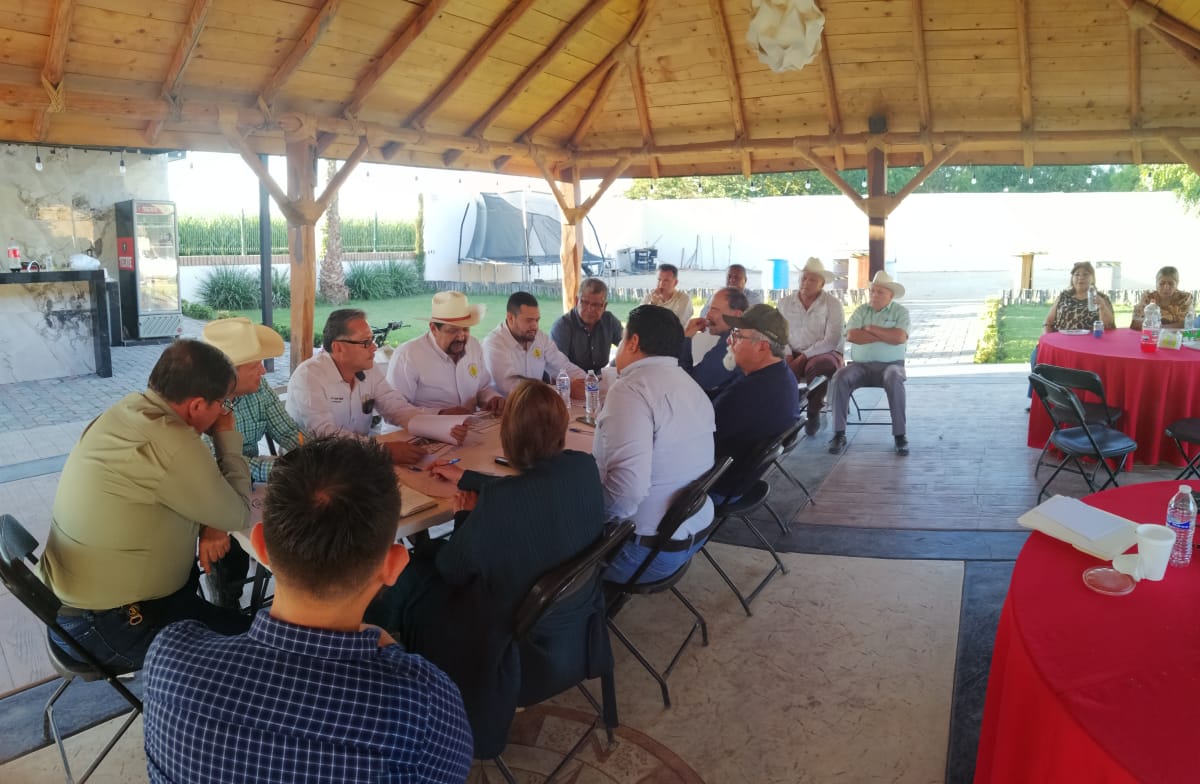 Asamblea General con integrantes del Comité Nacional Sistema Producto Maíz