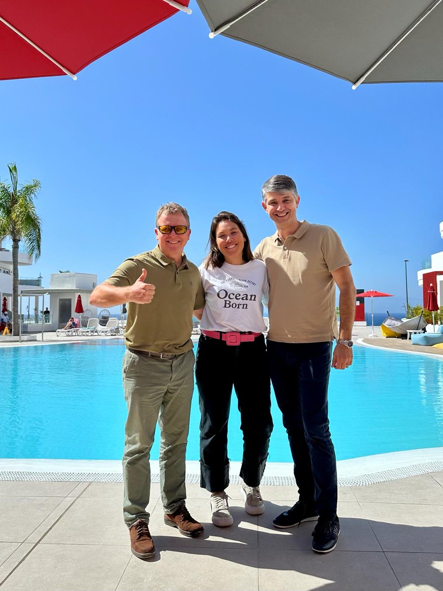 Our warmest wishes to Gerardo and the Sholeo Lodges team on the opening of their new Canarian Hospitality venture! 
In the photo, alongside Gerardo, is Domi from the Ocean Born Foundation. We wish both of you continued success and many unforgettable experiences. 🥂