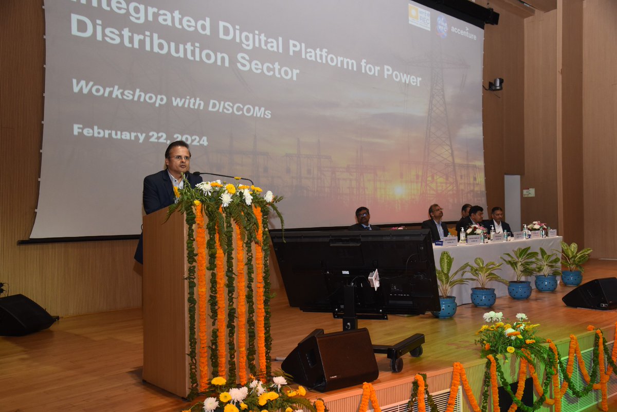RECLindia's tweet image. The one-day workshop and discussion on Integrated Digital Platform for Power Distribution Sector held at the REC Corporate Office, Gurugram was a great success.

More than 200 participants from #DISCOMs, PMAs, REC-TPQMAs, PFC, and relevant stakeholders physically participated in…