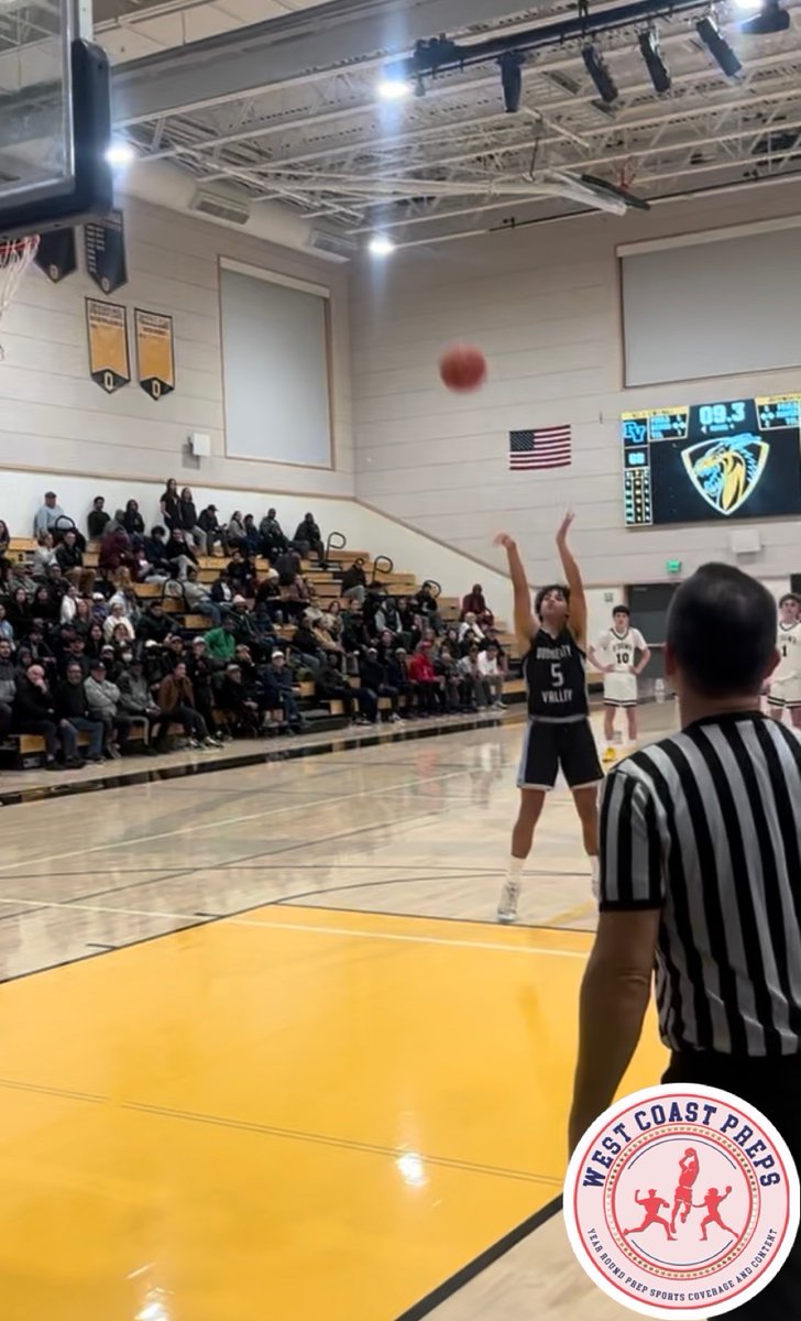westcoastpreps_'s tweet photo. Dougherty Valley is set to play in an NCS championship no one thought it would be in. 

Senior Jayden Doty is a huge reason why. 

Read: https://t.co/axbGLoGZWq https://t.co/VHhsuIOKWu