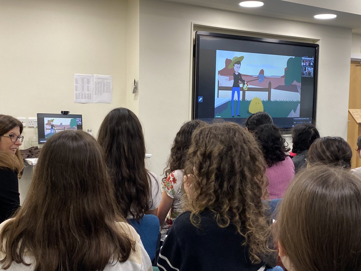 Students were treated to a fantastic talk by eminent French scientist and world expert on tiny organisms Audrey Dussutour @Docteur_Drey. She talked about her research on Le Blob, or slime molds, inspiring students to pursue scientific studies in France. @NLCS1850 <a href="/nlcsteachlearn/">NLCS Teaching and Learning</a>