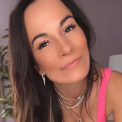 Nicole Colee tweet media