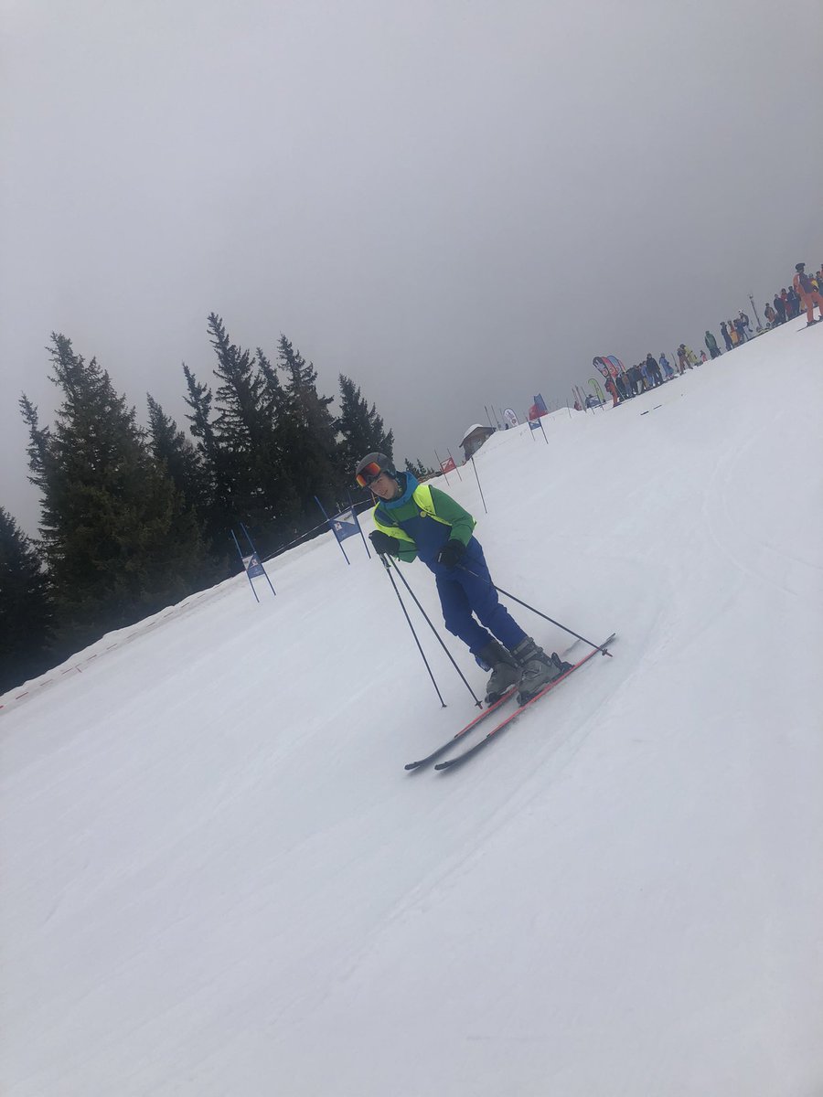 RhsSki's tweet photo. Race day! https://t.co/6RhdFr00wj