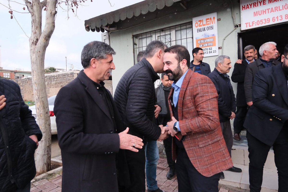 Memleketimizin mahallelerinin temsilcisi olan değerli muhtarlarımız ile bir araya geldik.

Nazik misafirperverlikleri için mahallelerimizin ışığı olan muhtarlarımıza teşekkür ederim