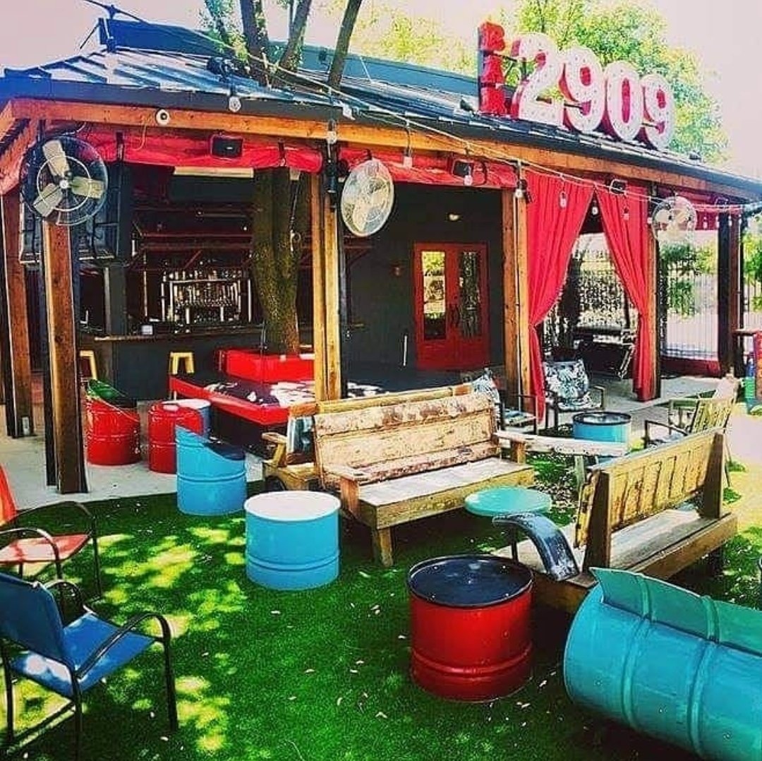 MisterMetroplex's tweet photo. Feb 22nd 2024
National Margarita Day!!!!! 
BAR2909 
Live Music 7PM-10PM 
• $1 Margs &amp; Tacos  4-5PM
• $2 Empanadas &amp; Tacos til 9
• $3 Margs til 11
• $7 Frozen Rock 
#bar2909 #music #margaritas #drink #dine #unwind #fortworth #west7th #entertainment https://t.co/utD7dAN28H