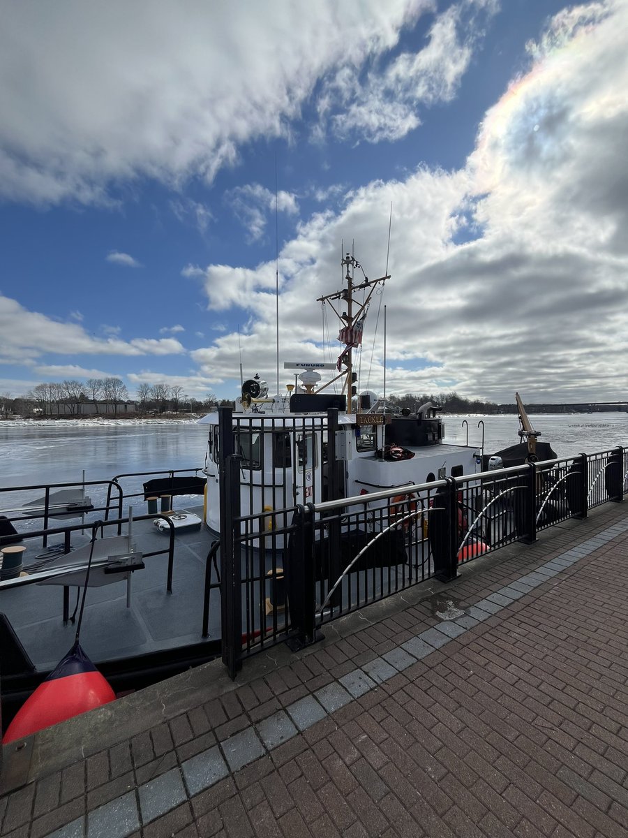 BangorFireDept's tweet photo. The @USCGNortheast Cutters Tackle and Thunder Bay visited the @CityofBangorME Waterfront near @bangorsavings bank around noon today. Several inches of ice was easily broken as onlookers observed their operations https://t.co/2jepljIC75