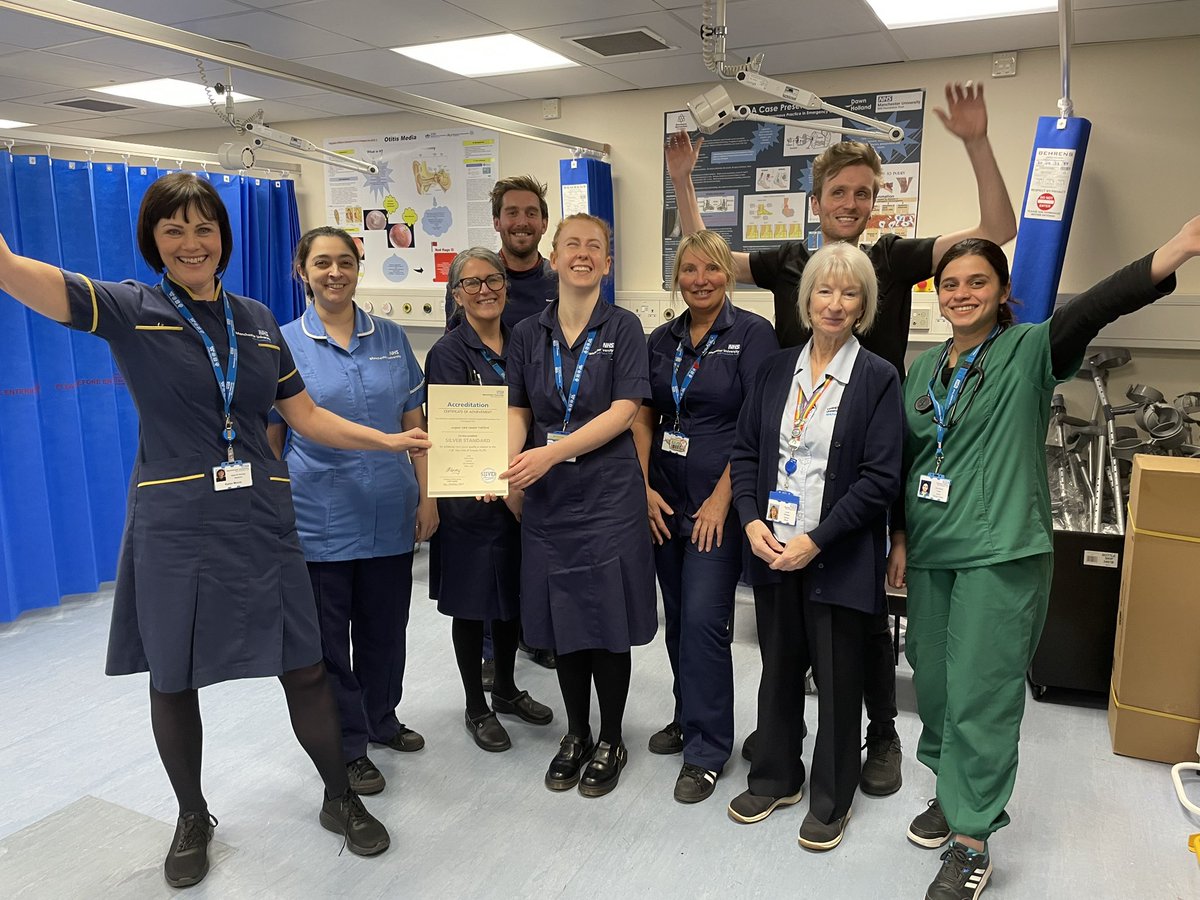 Our silver accreditation certificate was presented to us today by our Head of Nursing @karenklmmoore & @ElliotTaylorNur Well done to our whole team for their continued high standards of care 👏🏻🥈