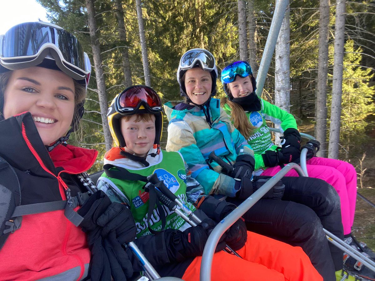 BLSSki's tweet photo. Ski lift photo https://t.co/4auRKYxsBj