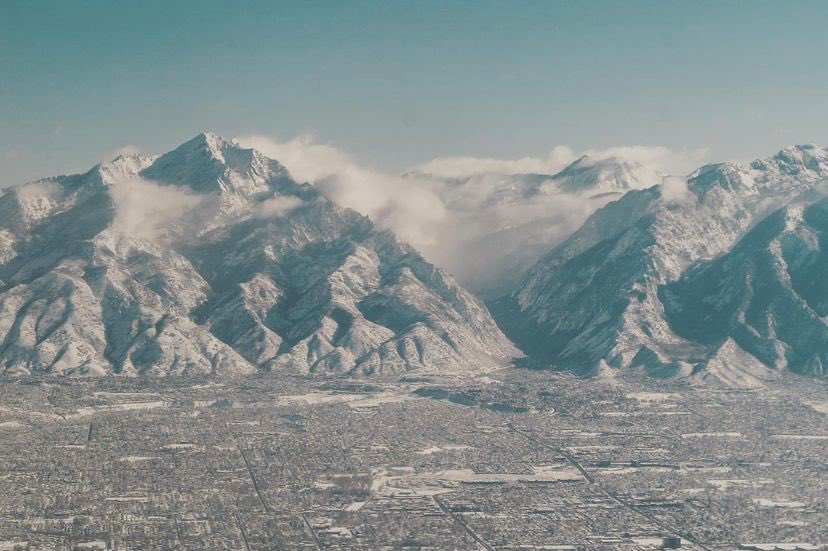 We ❤️ the snow covered mts. of Salt Lake City, Utah.
 
Vobev is nestled near the beautiful Wasatch Mountains in Salt Lake City, Utah.
 
#gowithVobev #WasatchMountains
#Utah #BeaUTAHful