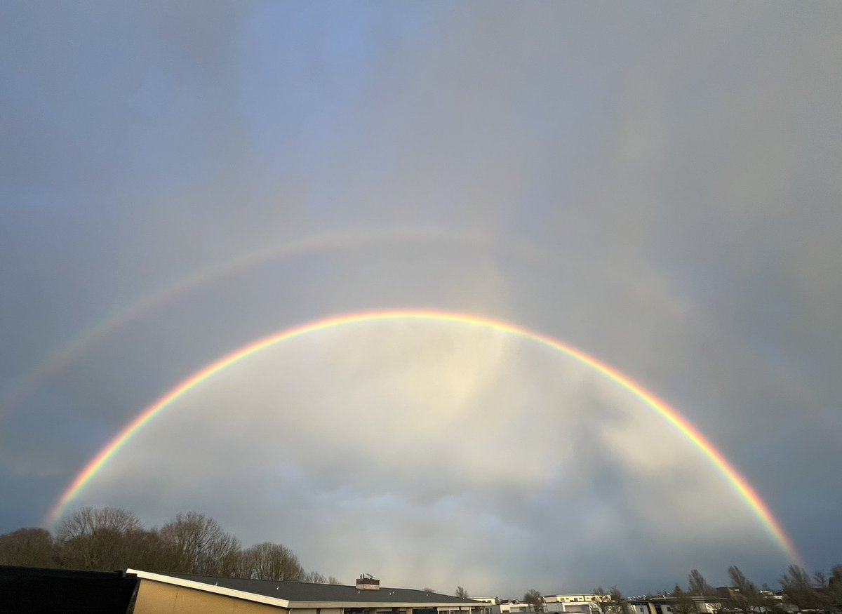 Stile voor de storm (Louis) 

#storm #stormLouis #regenboog