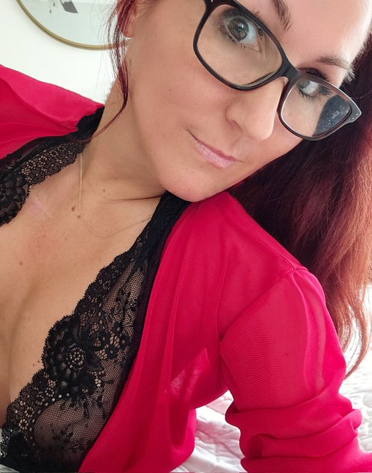 Already planning my weekend fun 💋 https://t.co/ncHFpHzjhI https://t.co/L8wULlkYti<a href="/tag/work"class="tags"><span>#work</span></a><a href="/tag/newyearnewme"class="tags"><span>#newyearnewme</span></a><a href="/tag/workoutmotivation"class="tags"><span>#workoutmotivation</span></a><a href="/tag/infomercial"class="tags"><span>#infomercial</span></a>