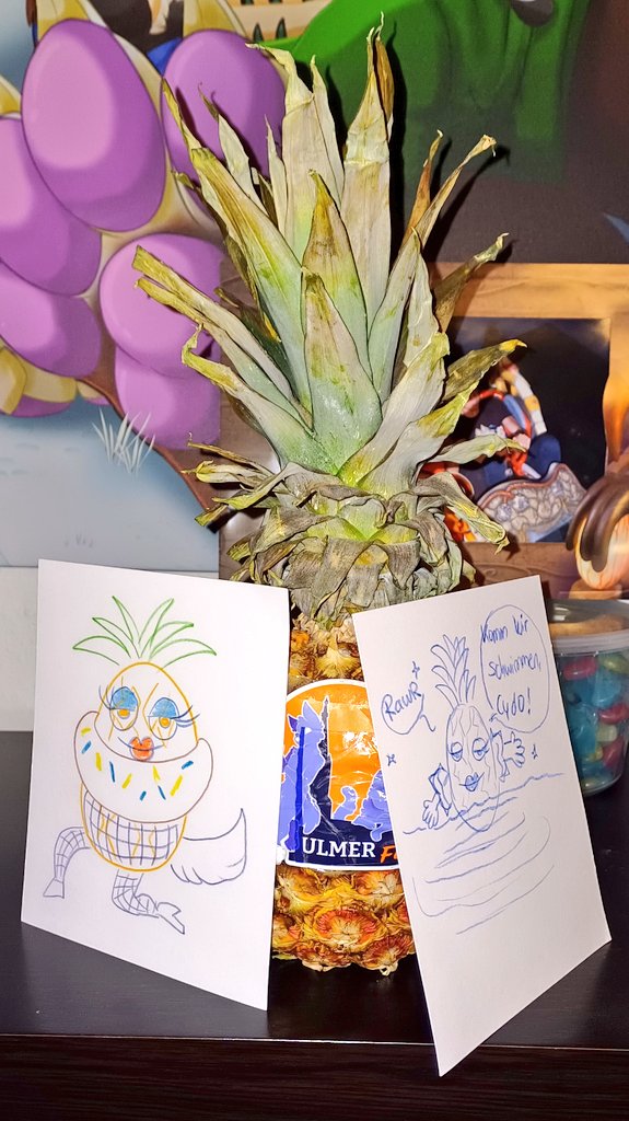 Good evening, everyone!
I wanna thank <a href="/CynthiaFeline/">✨ Cynthia ✨</a> for this cute fanart she made for me at the last #UlmerFurs Stammtisch!
Sorry that I couldn't attend it but I needed to chill out a bit 😅