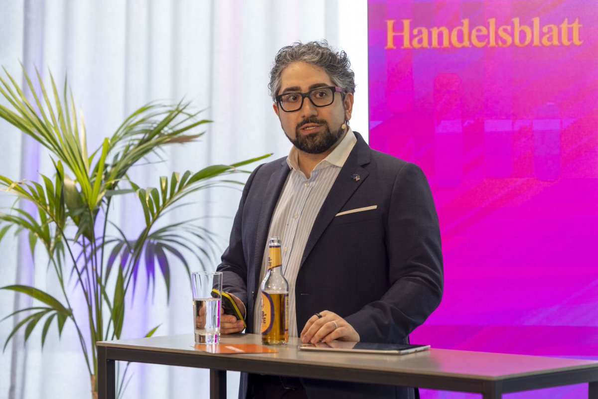 manouatwork's tweet image. #Gaming-based #GovTech will allow us to turn research into real innovation and impact - my keynote at @handelsblatt #HBGovTech 2024 in Berlin today

many thanks for having me 😇