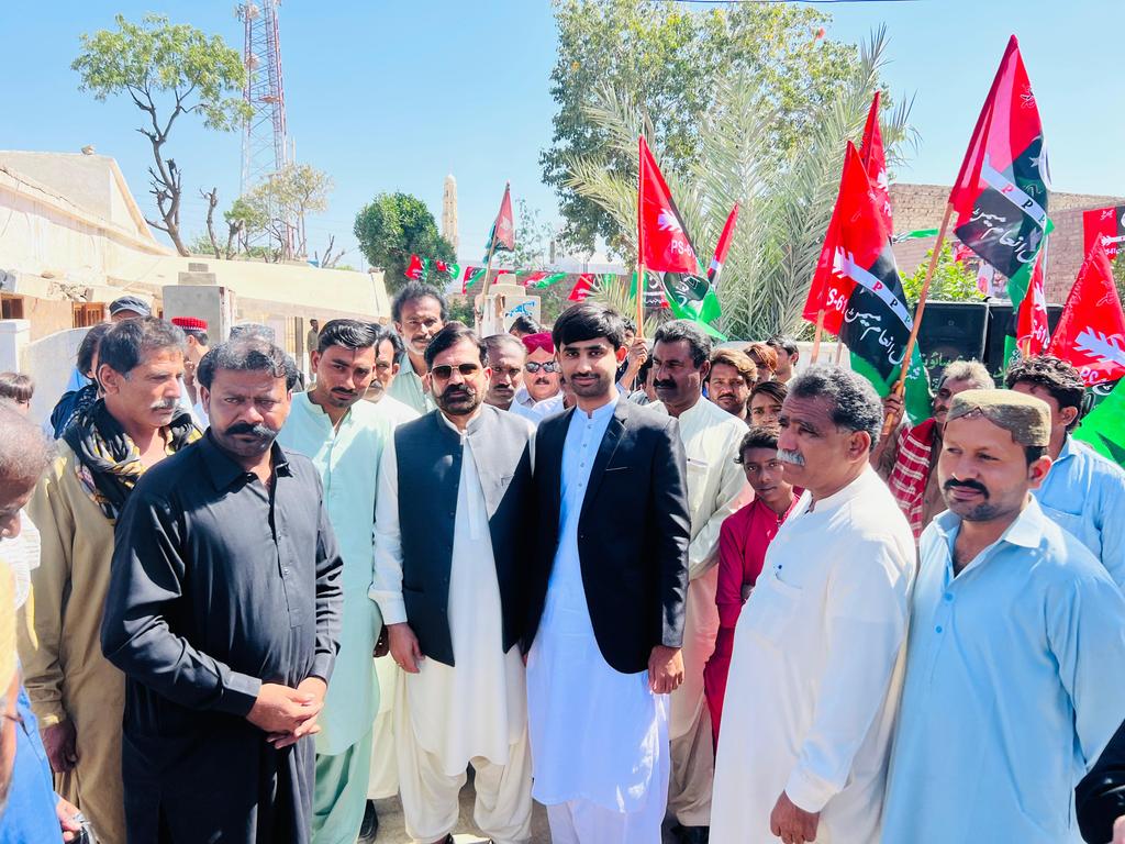 bhattijani1's tweet photo. Young PPP Leader @rawalsharjeel Sb Inaugurated 50,000 Square Feet Pure Block Scheme Work of T Qaiser City Road .By @sharjeelinam Sb in his Constituency.Special Thanks To MPA @sharjeelinam Sb, @rawalsharjeel Sb For Doing Hard Work For The Betterment Of People's. #DevelopmentInPS61 https://t.co/lQbGR5zc48