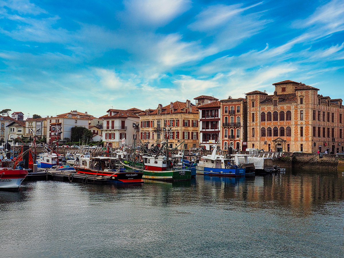 canasdeviaje's tweet photo. El País Vasco Francés en un carrete de 36 fotografías https://t.co/bi70pNeRvc @NA_Tourisme #CanasdeViaje #AgeFriendly #Viejoven #enpaysbasque #euskalherrian #NouvelleAquitaine #destinationNA https://t.co/VREMkrGbov