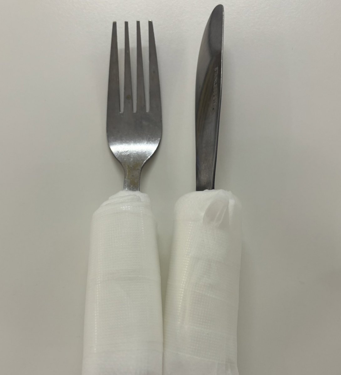 As an #acuteOT we have to be resourceful & creative. Today I made some wider handled cutlery for a lady struggling with grip. Using these meant she could feed herself independently #OccupationalTherapy @ESHT_OT @ESHT_AHPs @theRCOT