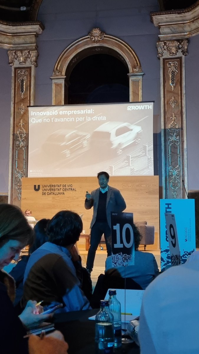 Bet Dachs tweet media