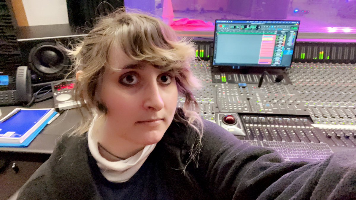 lokknessie's tweet image. Recording session for my Rec Arts IV class, awesomely I was able to get the classic rock band I&apos;m interning for to be the band we record. Getting a grade and getting paid 🤙🏼 I&apos;m def getting an +A #recordingarts #recordingartist #radiohost