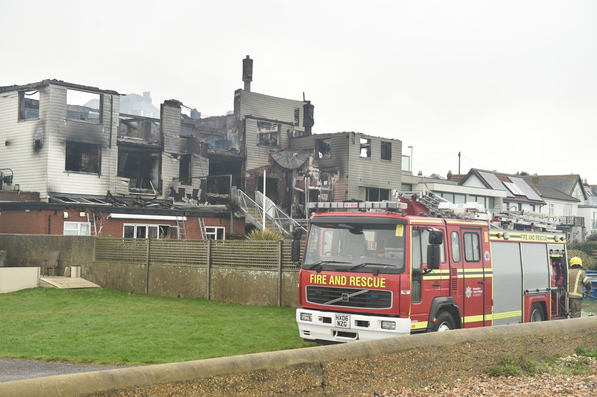 Kelly Brown (@kellybrownmtw) on Twitter photo Such an utterly devastating day for the Osborne View at Hill Head
<a href="/portsmouthnews/">The News, Portsmouth</a>
portsmouth.co.uk/news/osborne-v… Such an utterly devastating day for the Osborne View at Hill Head
<a href="/portsmouthnews/">The News, Portsmouth</a>
portsmouth.co.uk/news/osborne-v…