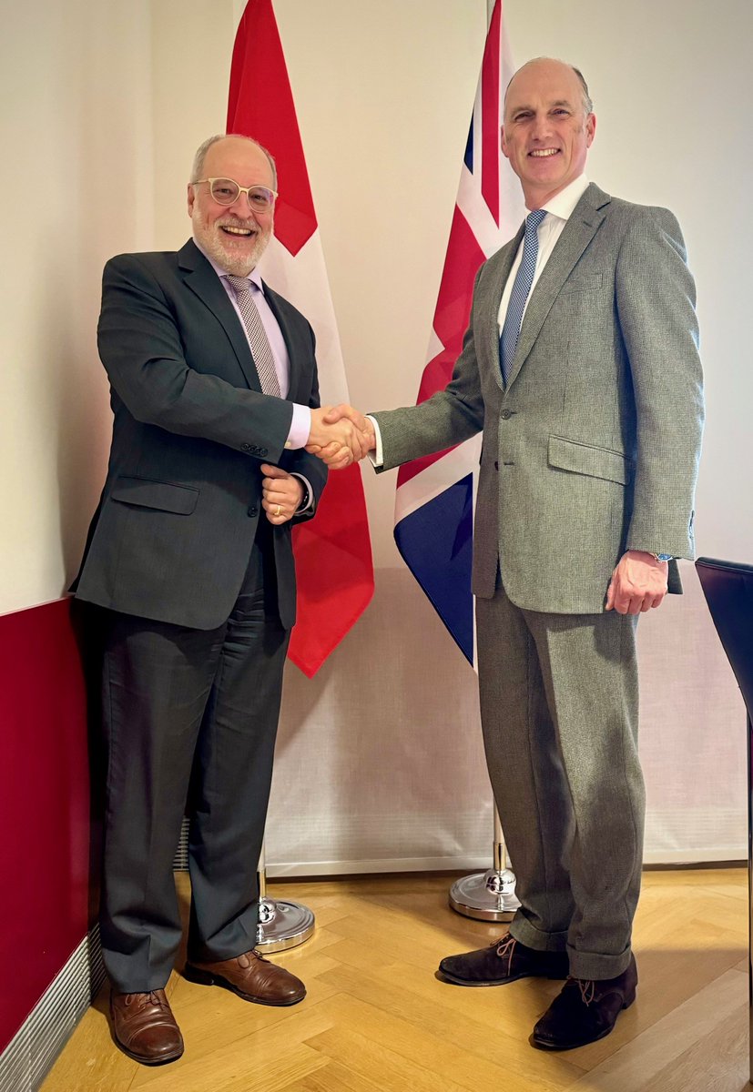 Great pleasure to meet @LeoDochertyUK, Under-Secretary of State @FCDOGovUK for the first time today. Insightful exchange on🇨🇭– 🇬🇧 relations as well as on #Europeanaffairs, Ukraine and more. We look forward to pursuing our close cooperation. @UKEmbassyBerne @SwissEmbassyUK