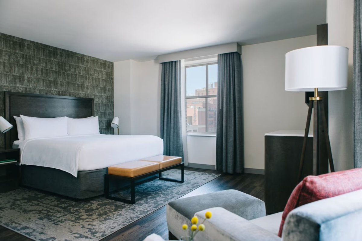 Kick back, relax, and stay a while. 😴 🛏️ 💤

Book your room at Marriott St. Louis Grand today: buff.ly/430HCdK
.
.
#MarriottStLouisGrand #HelloSTL #HelloMarriottSTL #explorestlouis #staycation #explorestl #travelstl