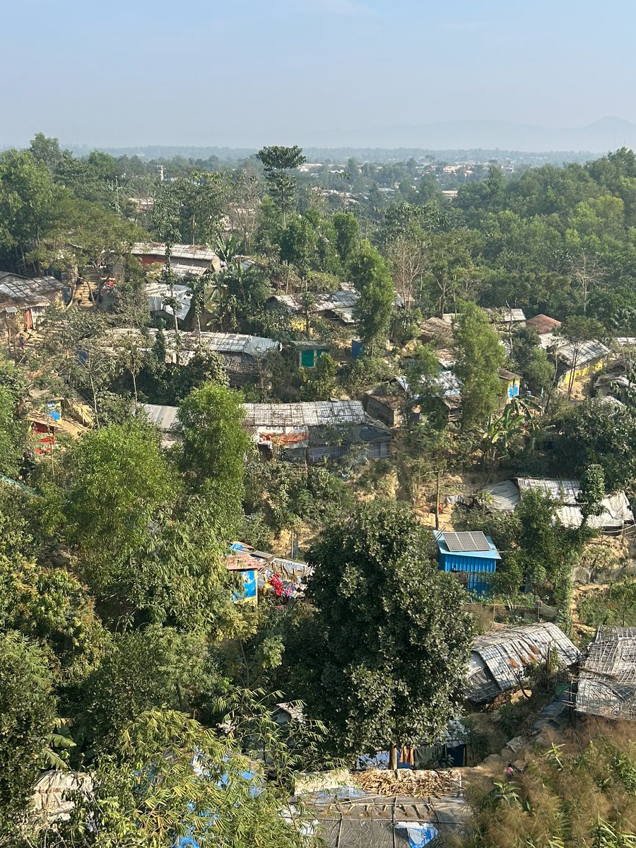 PILPG's tweet photo. 🧵We are proud to highlight @RJI2030 -  a remarkable Rohingya-led human rights documentation network based in the Rohingya camps in Bangladesh. Since 2018, PILPG has trained Rohingya civil society in evidence collection of the atrocities committed against them in Myanmar. ⅓ https://t.co/u4zephsOnK