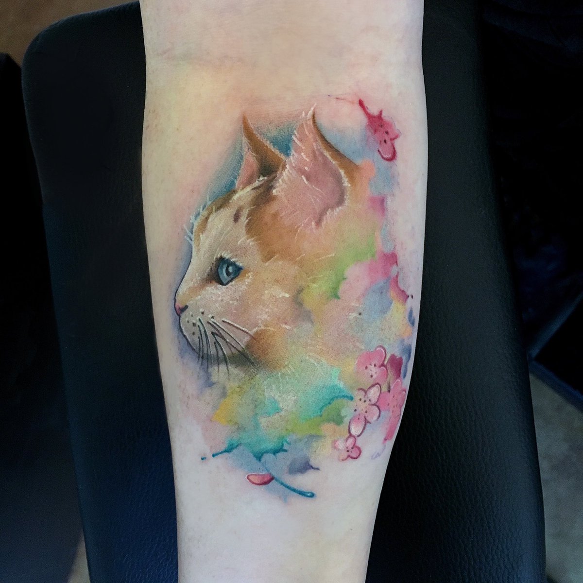 realclonekitty's tweet photo. Do you have a #cattoo? I’ll share mine of Chai! https://t.co/Xeng6vGyQt