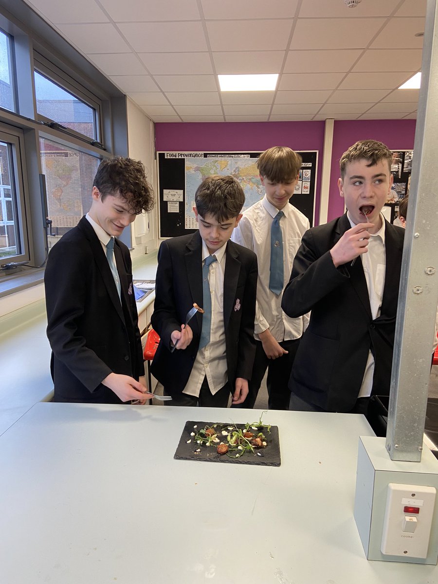 Pupils thoroughly enjoying taste testing the octopus and chorizo starter dish. Thank you so much to Justin @ParkgateHotel and Gareth @TheCelticManor @Blackwood_Comp