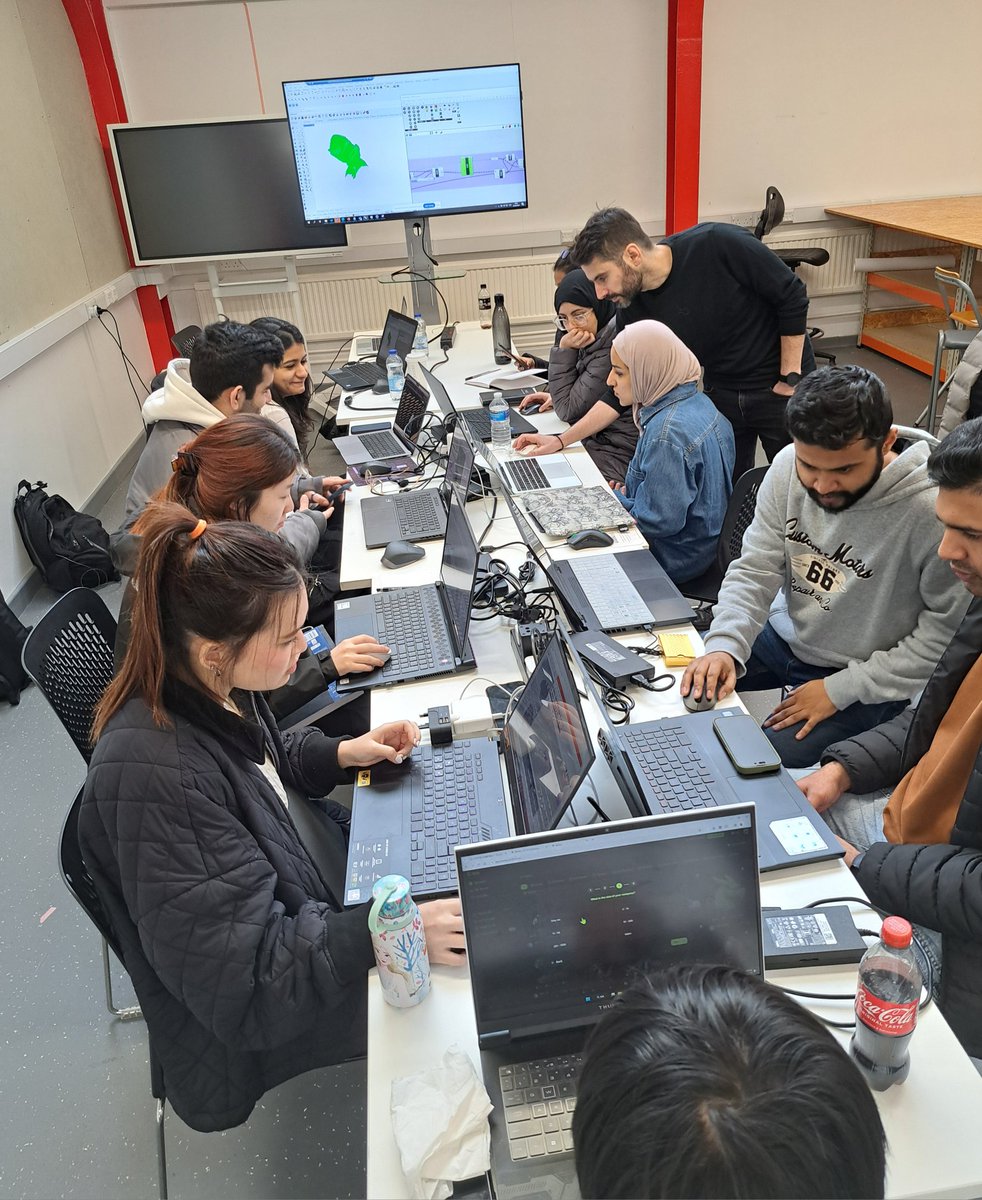 asterios_a3lab's tweet image. Great AI to Mesh workshop today with Konstantinos Alexopoulos (Foster+Partners) at the #MAinAdvancedArchitecture @LivUniArch