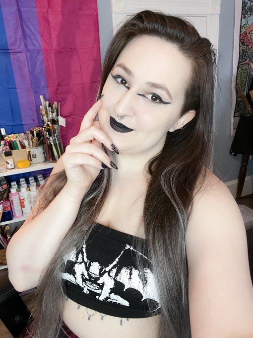 Tomorrow I'm throwing myself a birthday party 🖤 I can't wait to share it with the people I care about