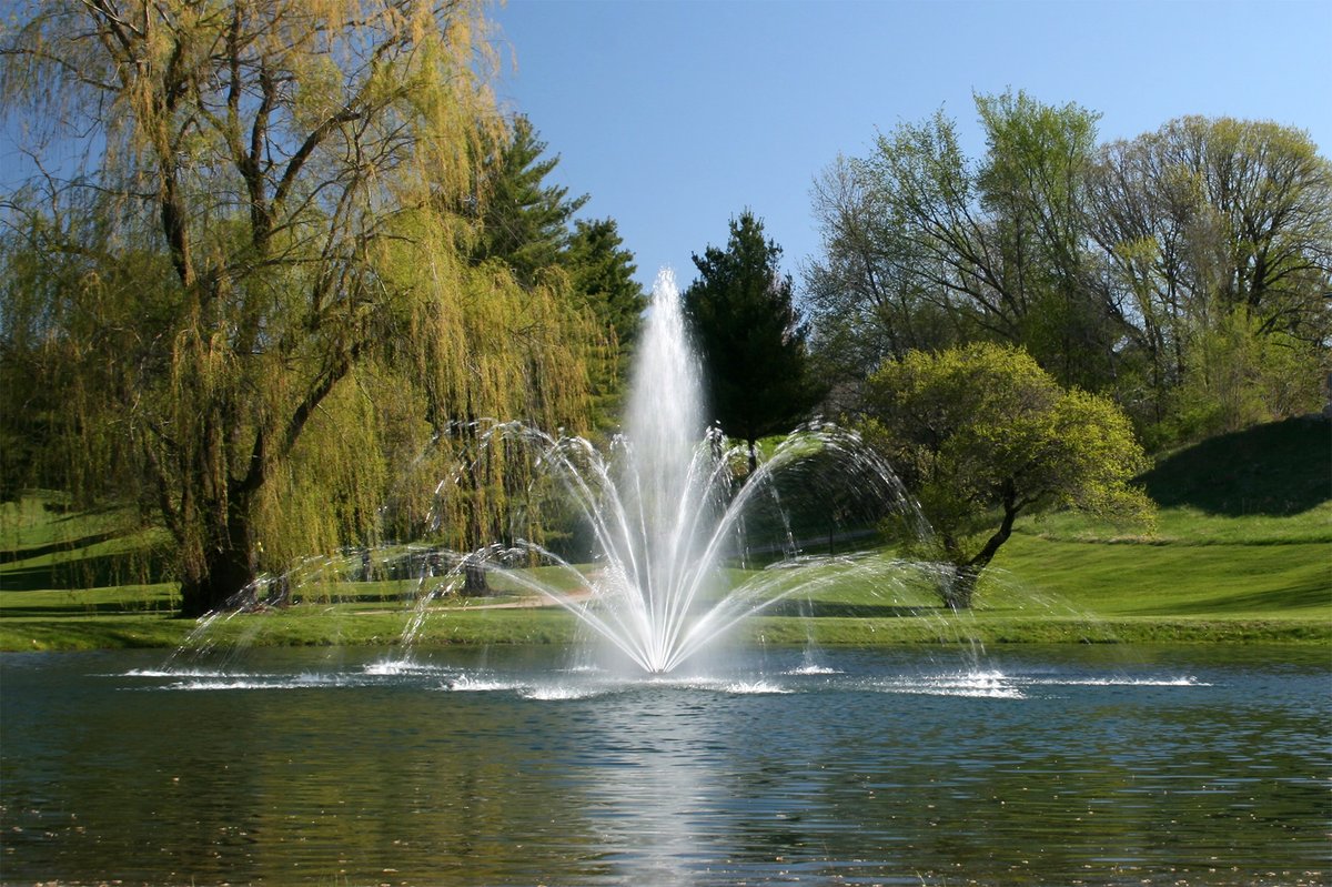 Add some pizazz to your Kasco J Series Fountain with one of our Premium Nozzles! These nozzles provide clean and distinct streams of water for dramatic and attention-grabbing displays ⛲👀