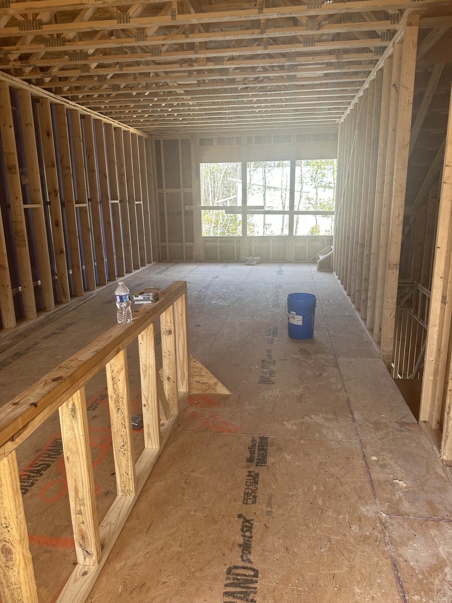 CSQalts's tweet image. The Sanderling Townhomes at Maybank on John&apos;s Island, SC are moving along as planned. The 56-unit project is on schedule for an expected Oct 1 completion. View some recent pictures here. #SouthCarolina #RealEstate