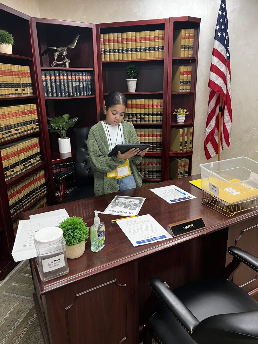 Ms. Mulhern tweet media