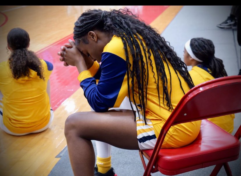 terrytoliver92's tweet photo. @_DDB1 has captured an entire community by being relentless, coachable, and being just an absolute great kid!! Broke the school record in rebounds last night as a sophomore. Pulling down 226 Rebounds in just two seasons! 🏁👣LFRF #exit54 Give her 👏🏿👏🏿👏🏿 https://t.co/tUlpMRpZkx