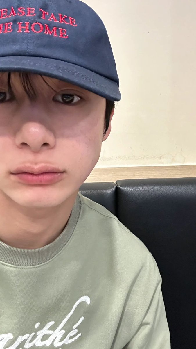 HyungwonThings's tweet photo. as father and son 💚 https://t.co/NbH8nyBct1