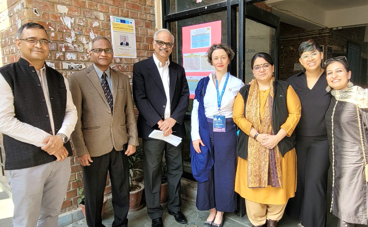 Thrilled to connect with the vibrant #MGGNetwork at JNU campus today! 🌍 Engaging discussions on global governance, insightful exchanges and meaningful reflections on our MGG journeys. 🙌 @AnnaK_Hornidge @adityaverghese @honey_karun @IDOS_research