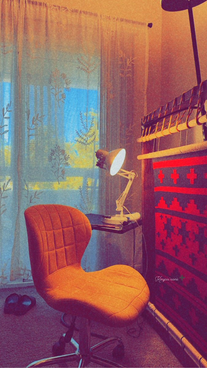 mizcandice's tweet image. 33” x 24” I just finished.  #Dinéweaving